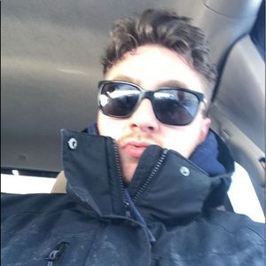 Meet your Posher, Christopher